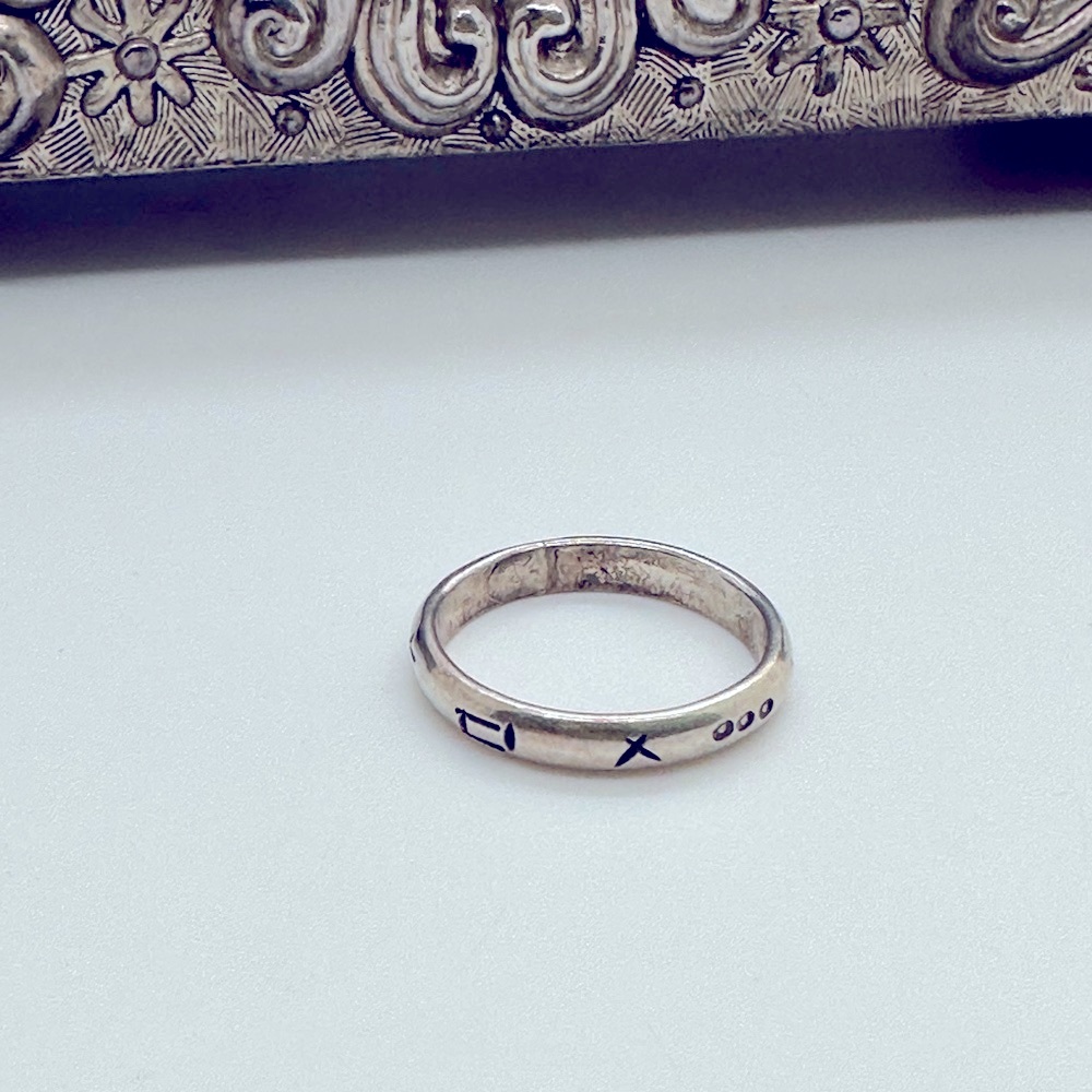 Vintage Silver Symbol Dainty Ring